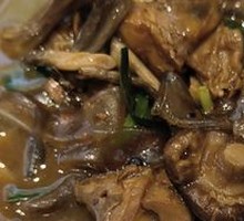 Chicken Stewed with Mushrooms