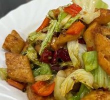 Stir-fried BaoBao Cabbage with Naan