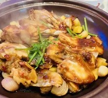 Stewed Fish Head in Clay Pot