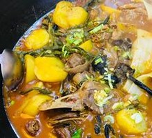 Stewed Goose in Iron Pot