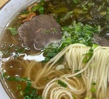 Sour Cabbage Beef Noodles