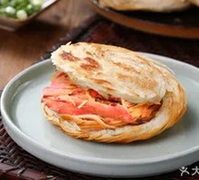 Chicken丝 in fried flatbread