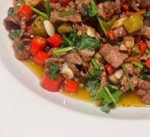 Stir-Fried Beef with Yellow Onion