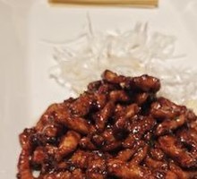 Beijing-style Shredded Pork in Soy Sauce
