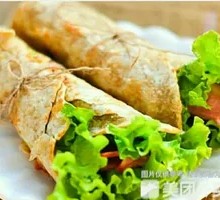 Egg Pancake with Chicken Sausage