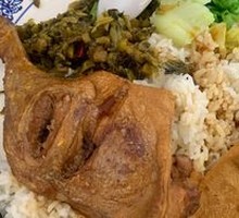 Braised Duck Leg Rice