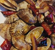 Spicy Stir-Fried Clams