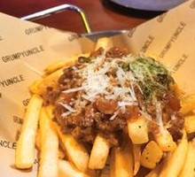 Beef Cheese Sauce Fries