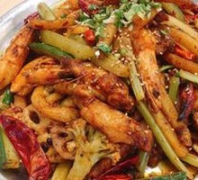 Spicy Stir-Fried Chicken Wings and Shrimp