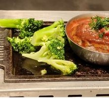 番茄红烩汉堡肉