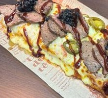 Chieftain Black Truffle Steak Pizza
