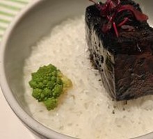 Ink-style Dongpo Pork
