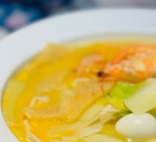 Golden Soup with Three Fresh Ingredients