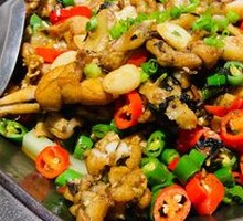 Sichuan-style Grilled Frog with Bell Peppers