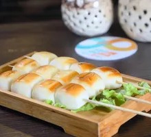 Milk-flavored Steamed Bun Skewers