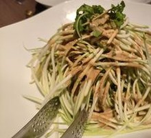 Fresh Stir-Fried Loofah Noodles