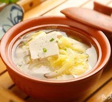 Pot Bone Broth with Chinese Cabbage and Tofu