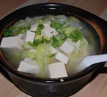 Braised Cabbage and Tofu in Clay Pot