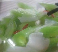 Celery and Lily Bulb Stir-fry