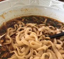 Beef Daoxiao Noodles
