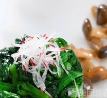 Stir-fried Crab Mushroom with Chinese Broccoli