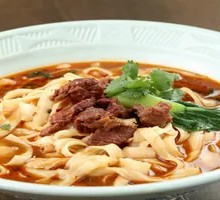 Old Jar Sichuan-style Pickled Cabbage Beef Noodles