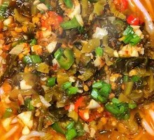 Old Jar Sichuan Pickled Vegetable Noodles