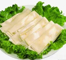 Stretched Noodle Slices