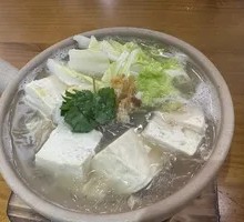 Pot Bone Broth with Chinese Cabbage and Tofu
