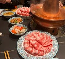Goat Meat with Sand Onion