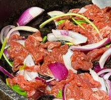 Hand-Cut Fresh Beef