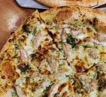 Greek Grilled Beef Pizza