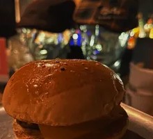 M9 Triple Cheese Burger