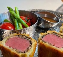 Wellington Steak