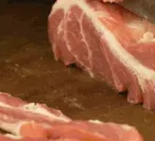 Tender Meat Slices with Big Knife