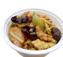 Wood Ear Mushroom and Pork Noodles