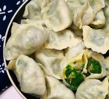 Pan-fried Pork and Chive Dumplings