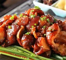 Steamed Ox Knuckle by Duoye