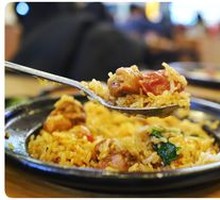 Cured Sausage and Chicken Claypot Rice