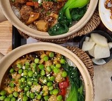 Black Pepper Beef Claypot Rice