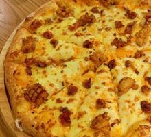 Crawfish Pizza