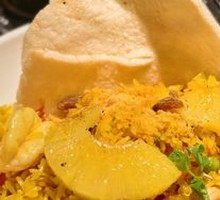 泰式海鲜凤梨炒饭