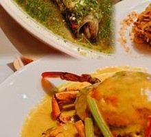 Signature Curry King Crab Stir-Fry