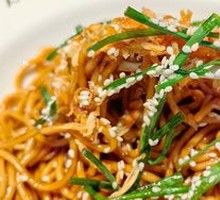 Secret-Recipe Red Onion Oil Noodles