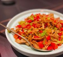 Sour Radish Stir-Fried Pork Intestines
