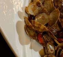 Spicy Stir-Fried Clams