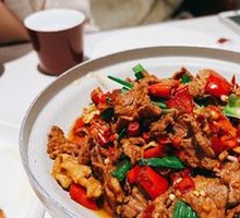 Hunan-style Stir-fried Beef with Green Peppers