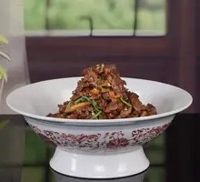 Yellow Gong Pepper 16-Second Sautéed Yellow Beef