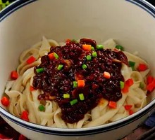 Old Beijing Fried Sauce Handmade Noodles