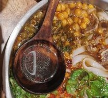 Niangniang's Foot-Lifting Beef Noodles